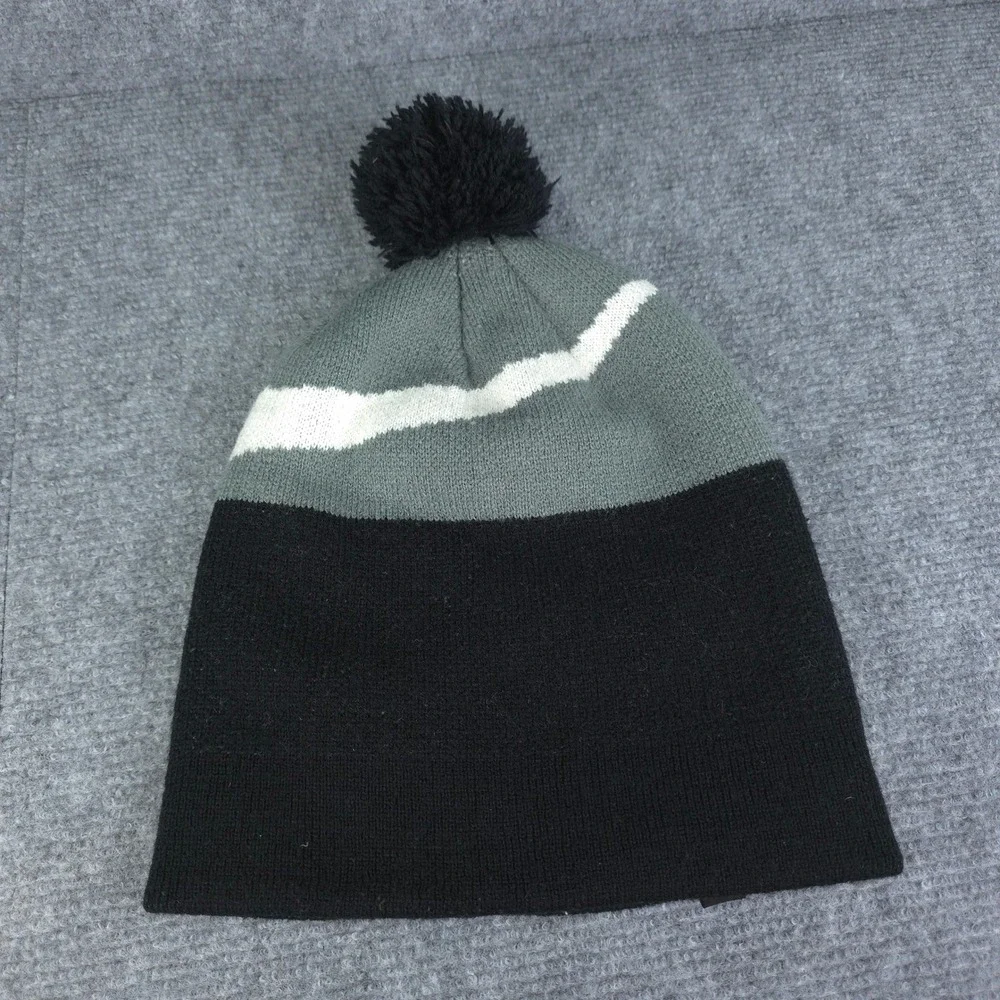 Nike Beanie Hat Youth Black Pom Swoosh Knit Winter Sports Ski Streetwear Running